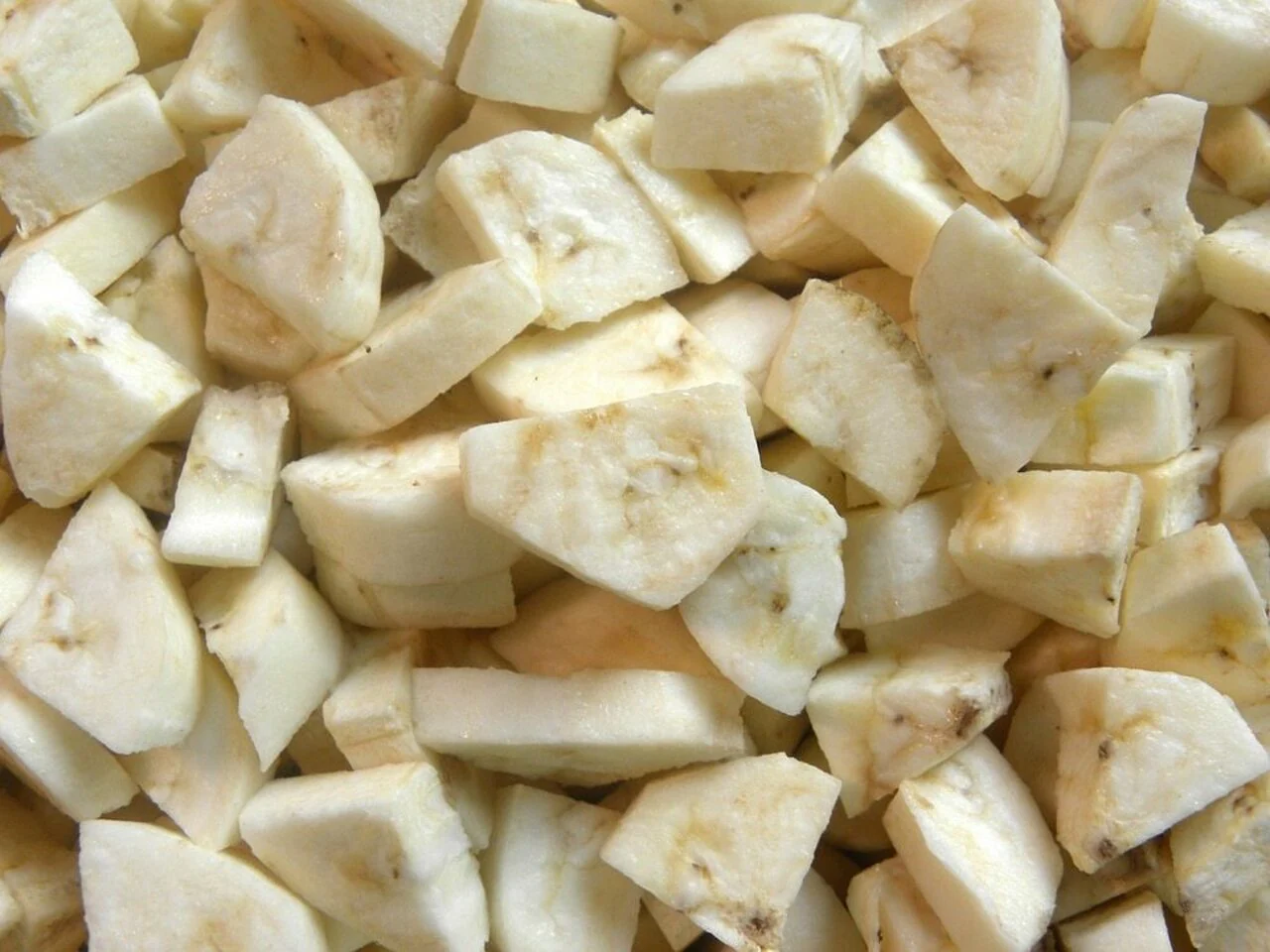 CHOPPED BANANA RAW